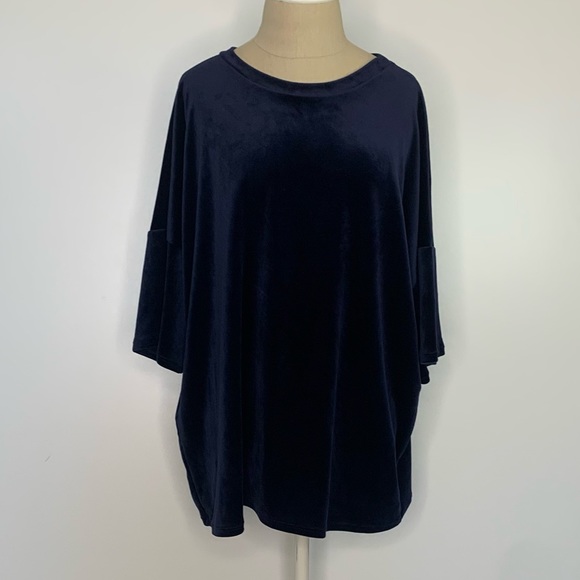 Fashion Nova navy oversized velour top - Picture 9 of 15